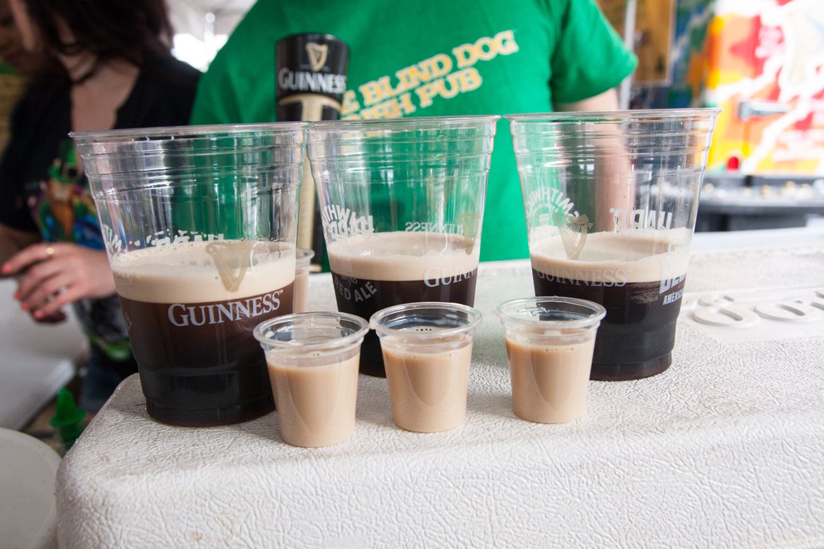 OldeBlindDog's tweet photo. ☘️ Drink specials, cornhole, live music, and great crowds... we’re ready to party on Saturday, March 14! ☘️ Get your $10 discount tickets today: https://t.co/Sp1zXLiPlr #obdstpats #stpatricksday2020 https://t.co/qQltVWtQnQ