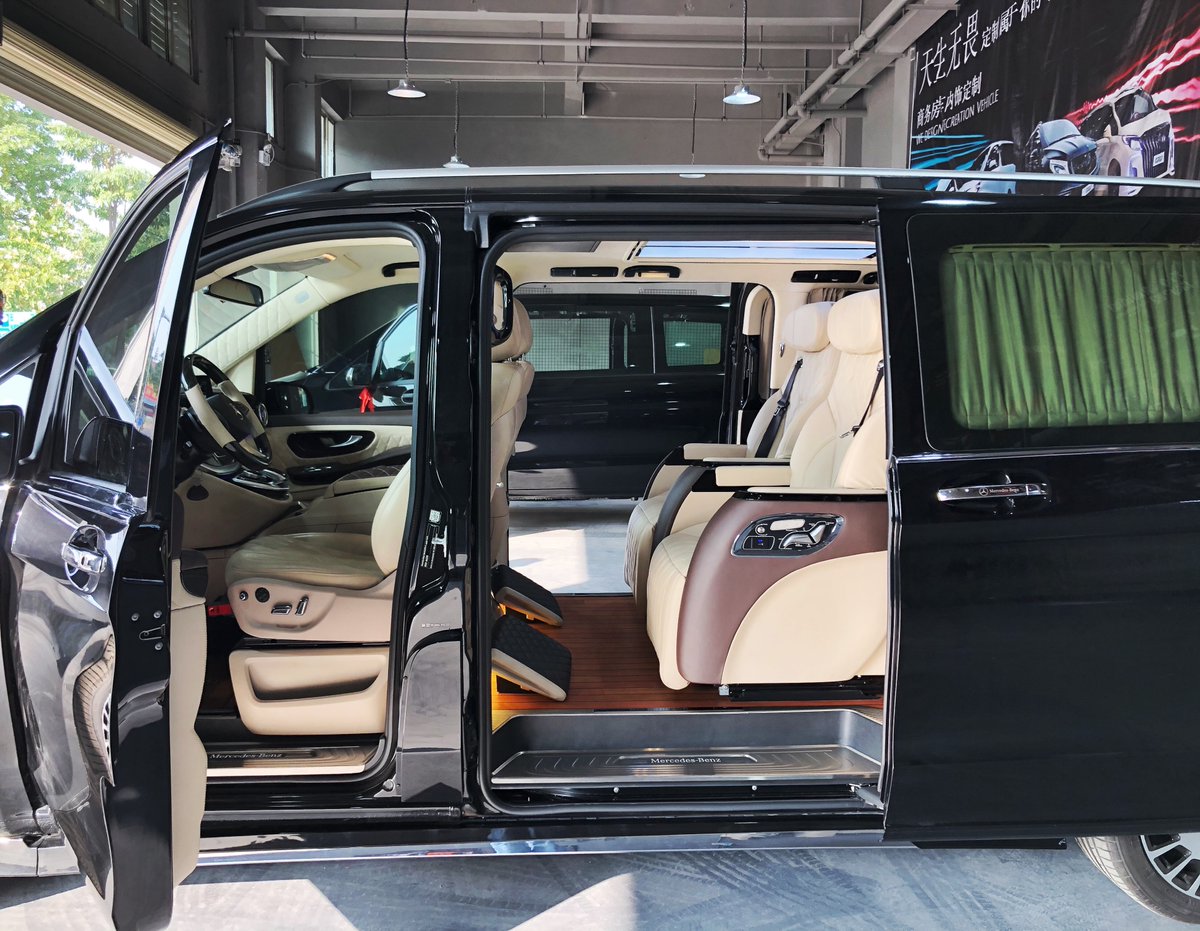 TIANLV3's tweet photo. we just finished this Mercedes Benz vito VIP AUTO design!!!!  looks great aha ? #MercedesBenz #vito #Vclass https://t.co/QZyMY57lvN