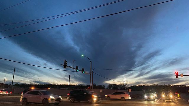 ryankime's tweet photo. What a beautiful sunset last night #sunset #tulsa https://t.co/DDr7yADY0u https://t.co/QSG8hN7K24