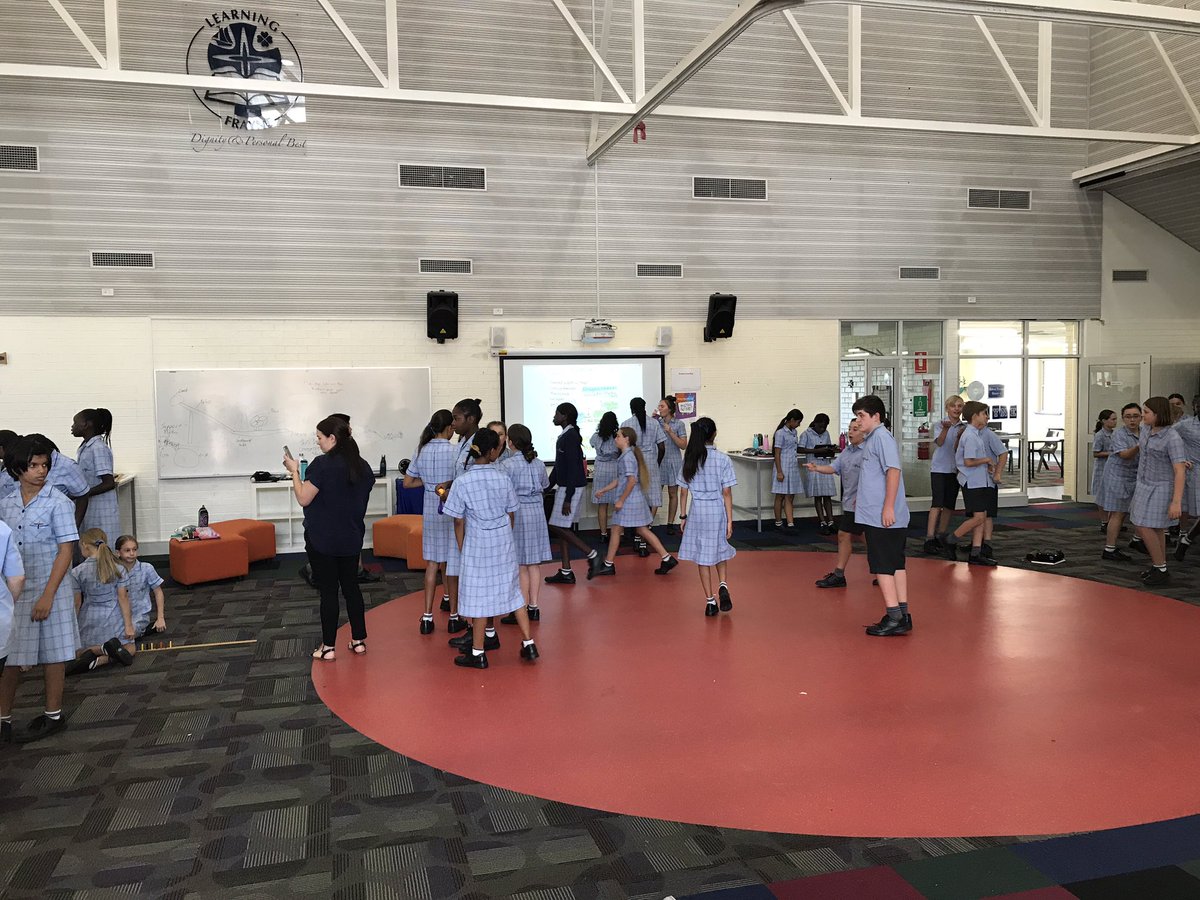 mrhugheshcc's tweet photo. Big Ideas problem solving, self regulated learning #studentvoice #studentagency #hccellenbrook @Holy_Cross_Coll https://t.co/gPNXWAmDiF