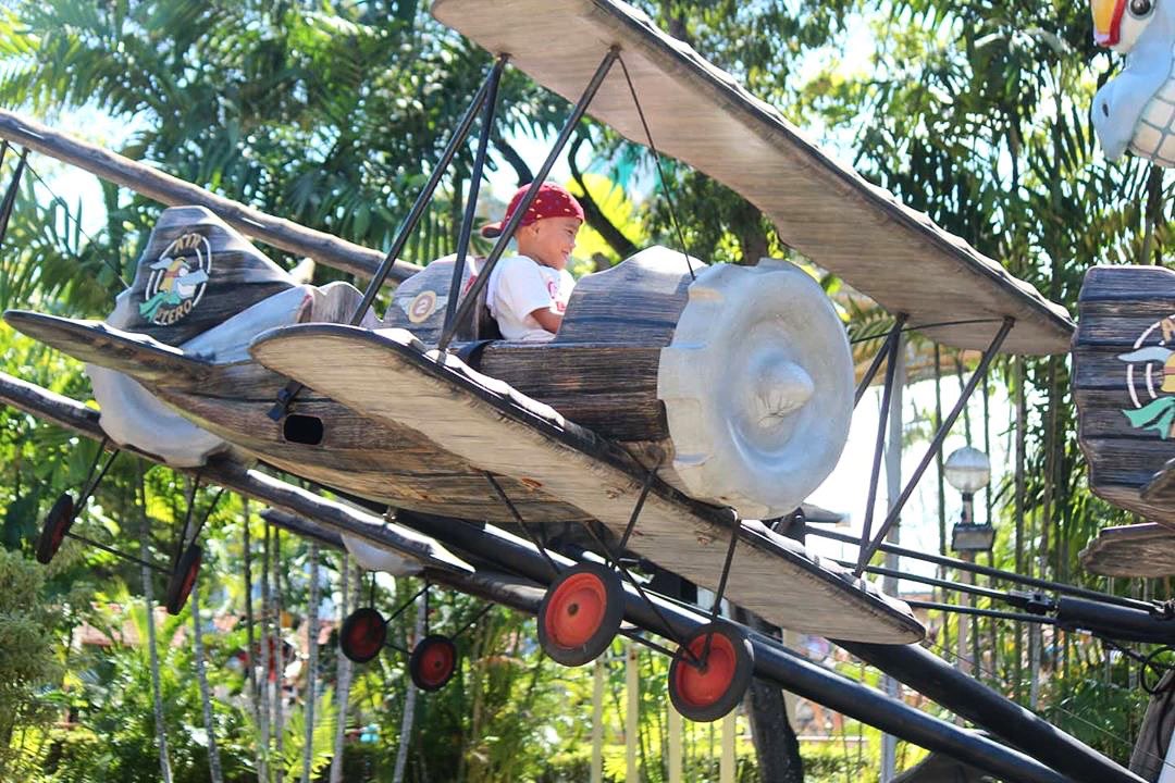 ek_philippines's tweet photo. Explore. Dream. Discover. ✈️ #iloveEK #EnchantedKingdom #AirPterodactyl #ExperienceMoreMagic
📷: thekairens(IG) https://t.co/GgEkz3w8Vf