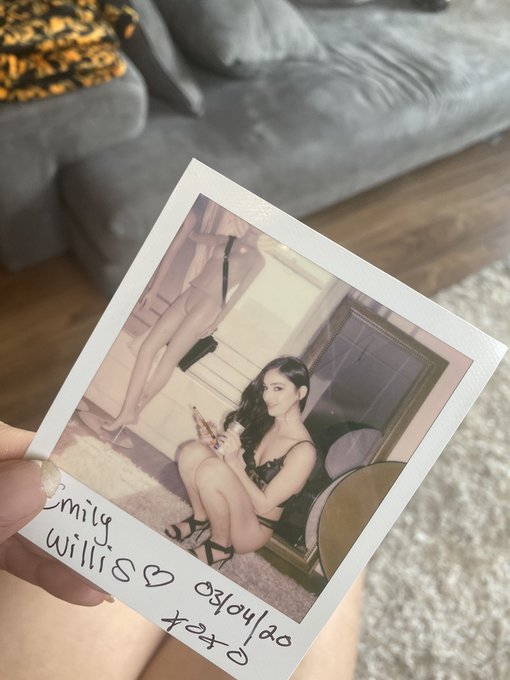 2 pic. New 🔥 coming soon for @RealRKofficial ✨ https://t.co/7GGC11IdVH<a class="tags" href="/tag/realrkofficial">@realrkofficial</a>