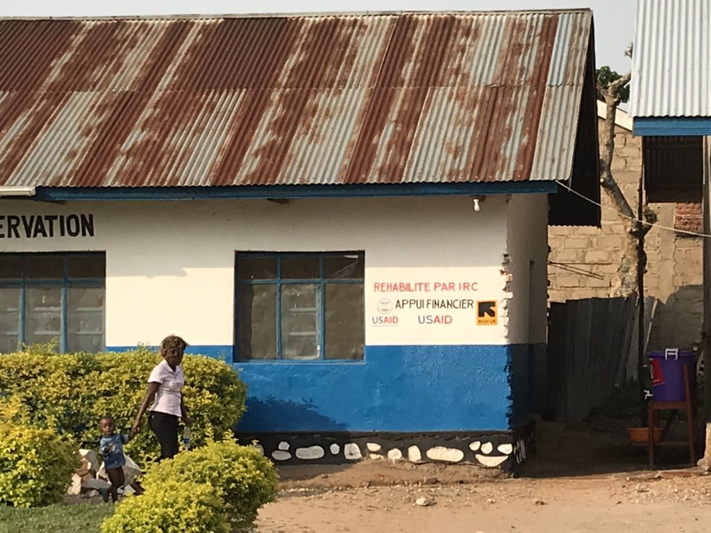 katemoger's tweet image. Honoured to be in Beni as last person discharged for Ebola and so grateful to @RESCUEorg colleagues and extraordinary partnership from @theOFDA. This journey is far from over: huge amount of principled work and collaboration still needed, but celebration is justified this week.