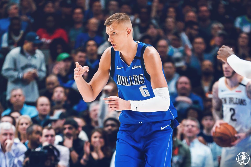 MavsPR's tweet image. Luka Dončić and Kristaps Porzingis just became the fourth pair of #Mavericks teammates to record 30+ points and 10+ rebounds in the same game.

2020: Dončić &amp;amp; Porzingis
2008: Dirk Nowitzki &amp;amp; Josh Howard
2002: Dirk Nowitzki &amp;amp; Michael Finley
1996: George McCloud &amp;amp; Jason Kidd