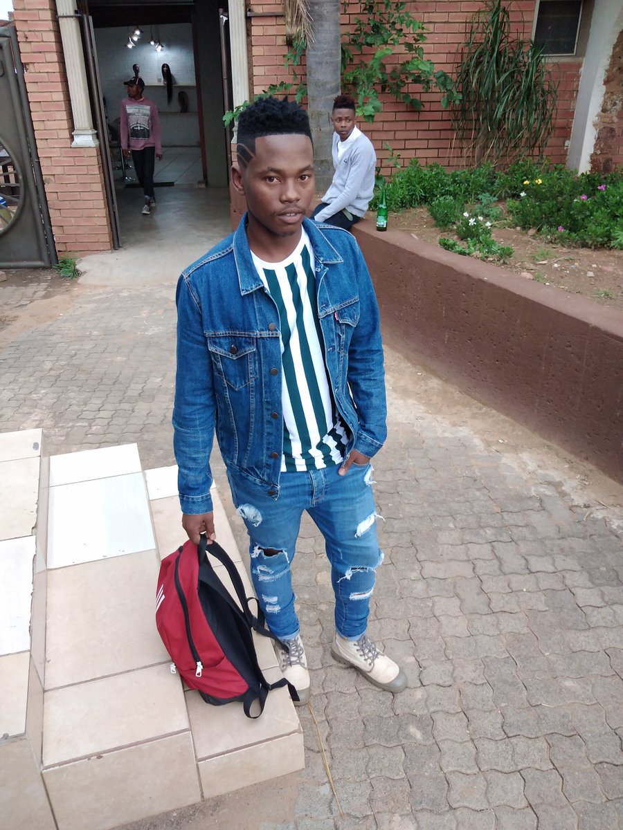 KhethegoA's tweet photo. Ke Moreku ka sebele @ma_ash hairstyle &amp; ink https://t.co/l0sAy7aduu
