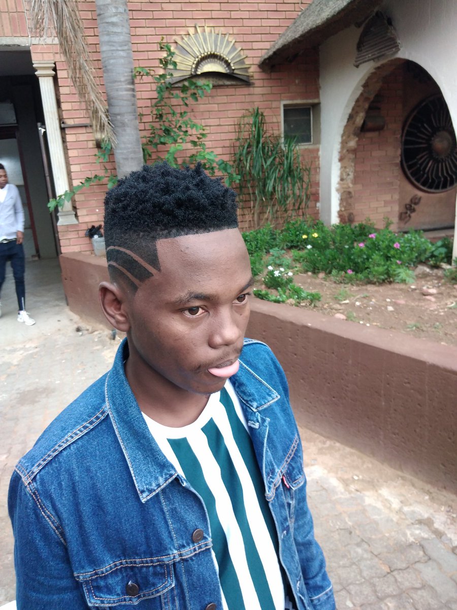 KhethegoA's tweet photo. Ke Moreku ka sebele @ma_ash hairstyle &amp; ink https://t.co/l0sAy7aduu
