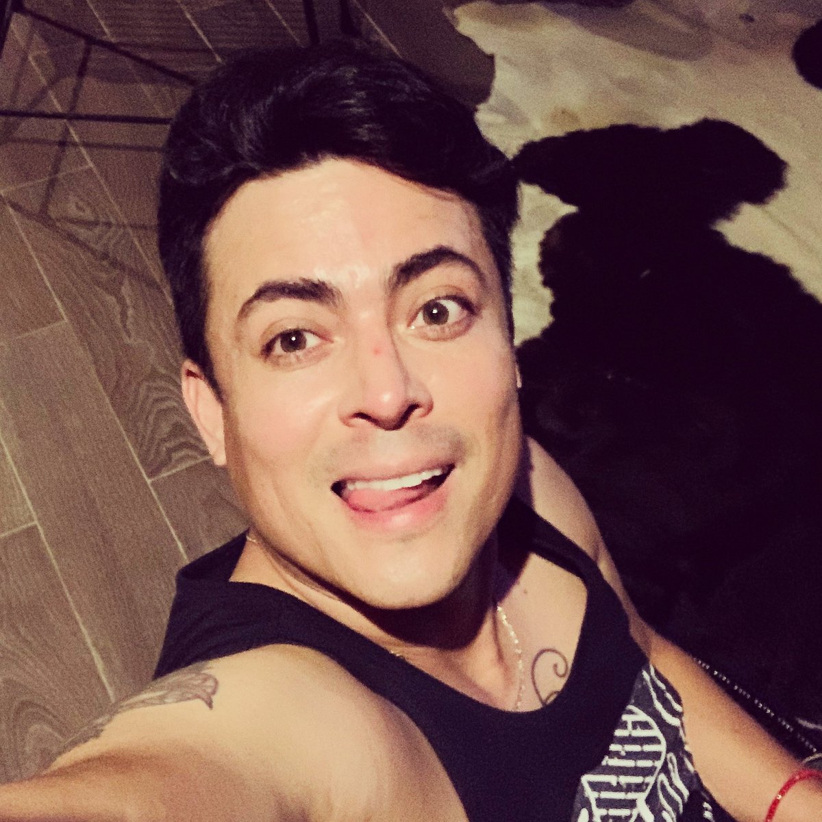 eddyveramx's tweet photo. Noches 🦾🔥😘🧨💥🌍🙌🏻🍀🌎 https://t.co/zLzxI6Y6dE