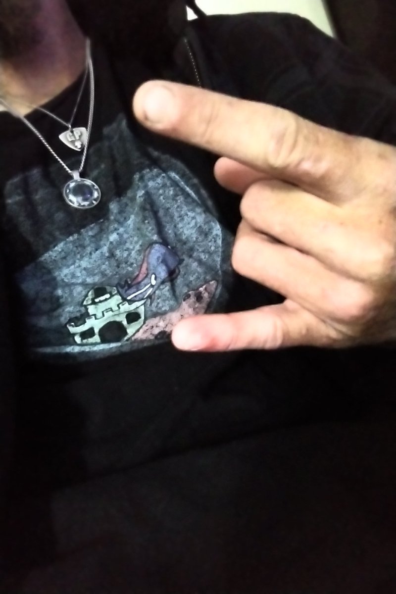 SatanzOutlaw's tweet photo. @PhilGilmore8 Hahaha cheers bro #philsquad
(almost time for a replacement, is there one with a hat.....) https://t.co/YS0N0B20Up