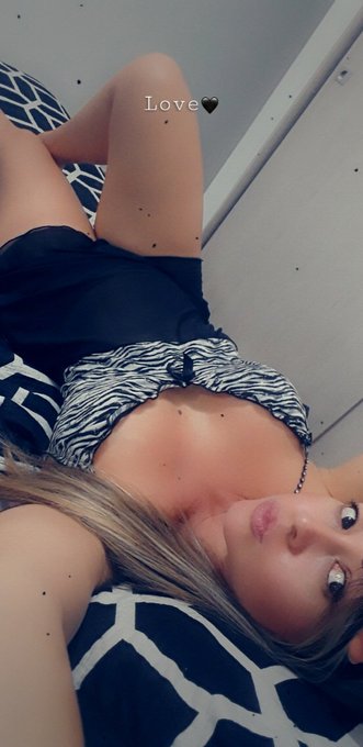 Buenas noches😴😴😴 https://t.co/46puaUlHOC