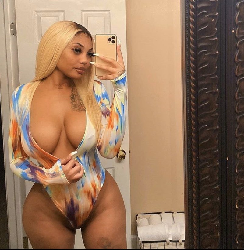 sheribaee's tweet photo. lets have a lil sex 😏 https://t.co/IxSitdx9RK