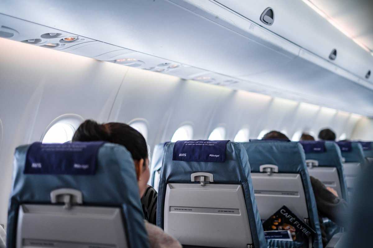 EeldeTrips's tweet photo. Luchtvaartmaatschappij FlyBe is in de nacht van woensdag op donderdag failliet gegaan. Deze partij was verantwoordelijk voor de ticketverkoop tussen Groningen Airport Eelde en Londen Southend. Bij vragen over uw boeking kunt u contact opnemen met onze klantenservice 088-2478780. https://t.co/bxXdfP4cgf