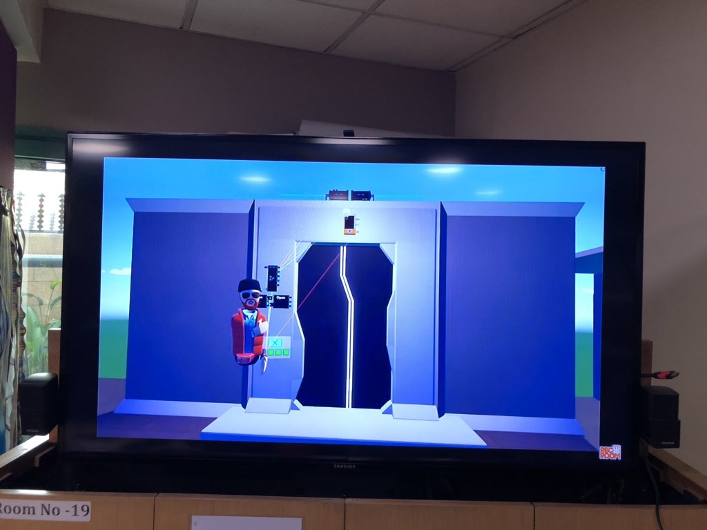 MadelineSodhi's tweet photo. #ASBms #ASBstudio6 #AV #RecRoom inside a room.@alexrajohnson https://t.co/UllfKRtkXl