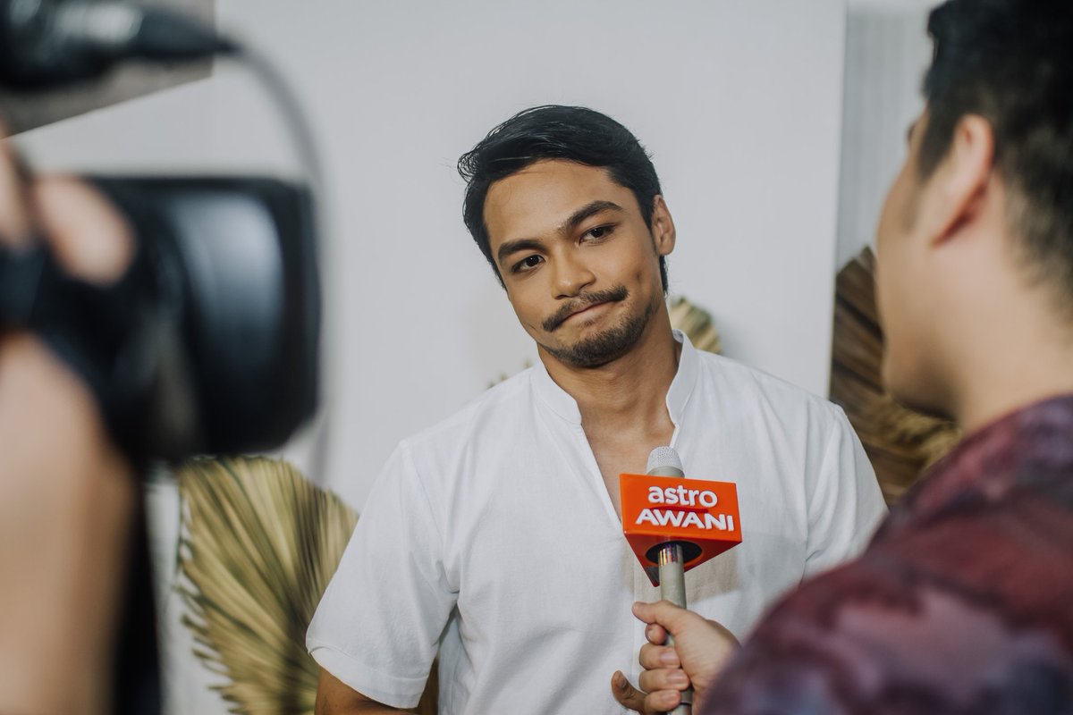 u_asyrafroslan's tweet photo. Me : #Capik bila nak kahwin
@iSyafiqKyle : https://t.co/mmh3zsRrgI