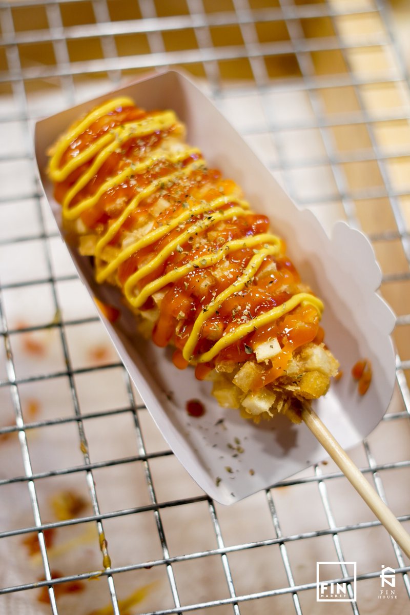 finthemarket's tweet photo. #เริ่มแล้ว มหกรรมความฟินที่ชาวสมุยต้องห้ามพลาด!
งานนี้ได้รวมร้าน Street Food เจ้าดังและร้านแฟชั่นสุดปัง กว่า 70 ร้านค้าให้ ชาว #สมุย ได้กินได้ช้อปกันถึงที่
♥️พิกัด " Fin Market @ เซ็นทรัล เฟสติวัล สมุย"
♥️4 - 8 มีนาคมนี้
♥️ตั้งแต่ 4โมงเย็น - 4ทุ่ม
.
#FinMarket #Samui @aroii https://t.co/YNwyckaK3D