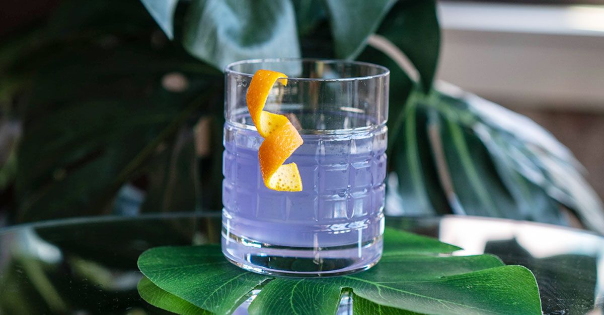 vicbarschool's tweet photo. COCKTAIL OF THE WEEK // The Purple Gin Coco  https://t.co/5UjnwtR1dI  @vinepair #cocktail #gin #mixologist #cocktails #hospitality #bartender https://t.co/cYCLHlpLTd