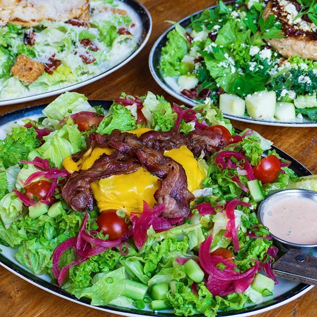 BlackTapKSA's tweet photo. سلطة لعشاق البيكون.. 🍔 BACON me crazy #blacktapksa #blacktapthat #burger #salad https://t.co/amnpRGm8aR https://t.co/7AbOroCfBU
