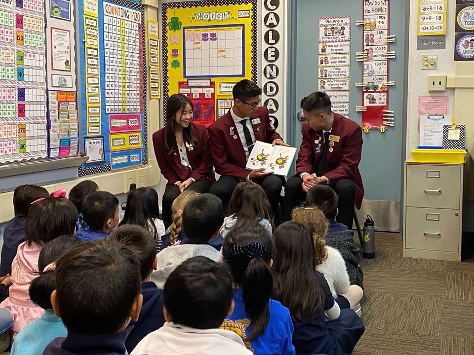ArcadiaSMW's tweet photo. Today, SMW had the absolute pleasure of being able to read to Holly Ave and Hugo Reid for this years Read Across America📚Thank you so much to the kids and teachers who we got to meet today! 💖 this opportunity has filled our hearts with so joy🥰 @ArcadiaUnified https://t.co/BOHuvlCnbU
