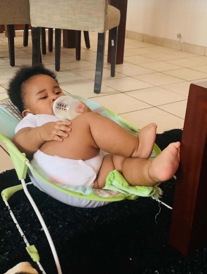 Magleesta's tweet photo. Working man enjoying a drink at the end of a stressful day. #BamTheWorkingMan😍 #BamContent 😍😍 https://t.co/tlsqlEMlSA