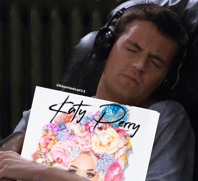 InfjHakan's tweet image. Katy Perry queen of ‘never’s in her songs #NeverWornWhite #NeverReallyOver