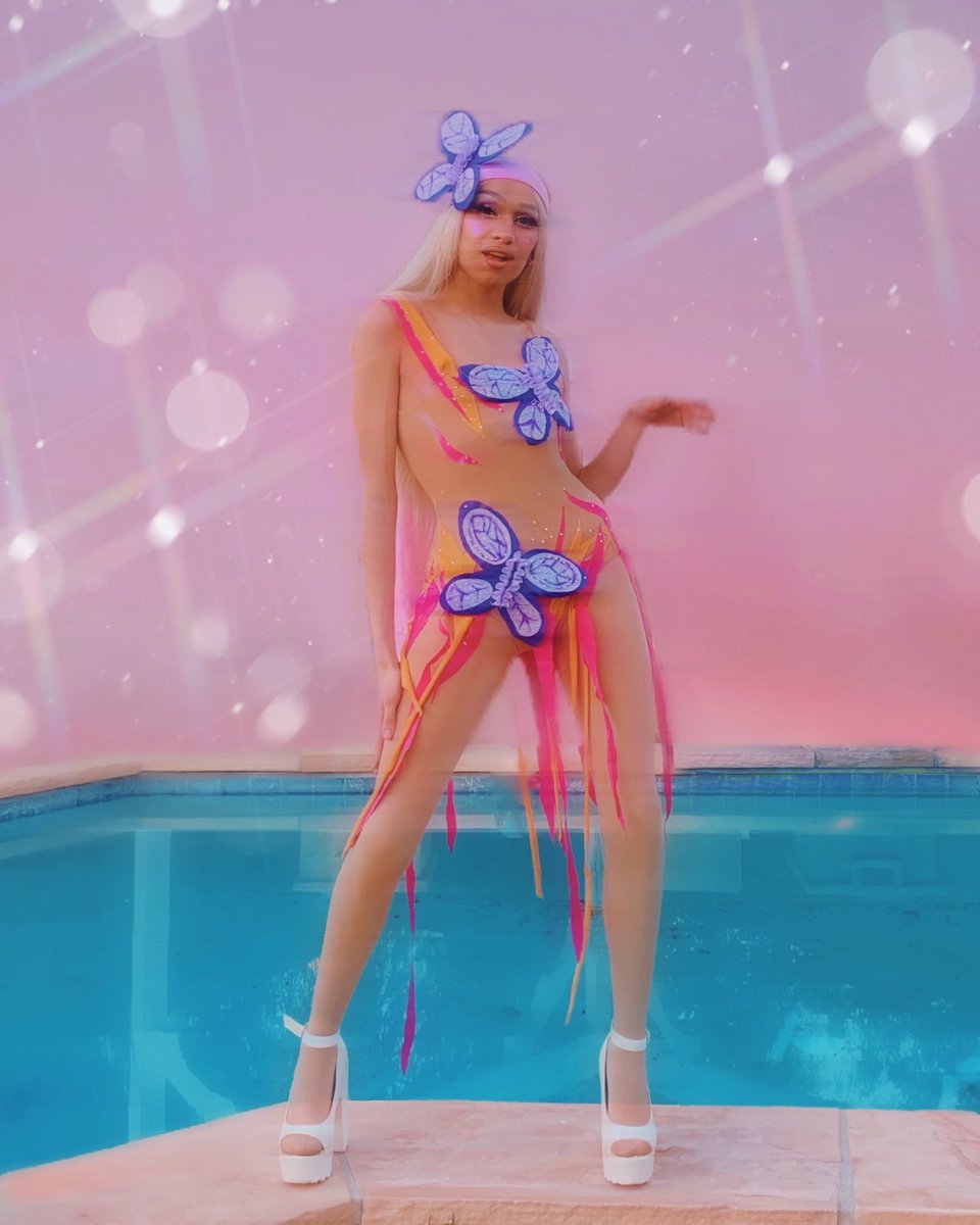 NikoSanrio's tweet image. @DojaCat ‘Say So’ looks recreated by me ⭐️🕺🏻 ig:NikoSanrio