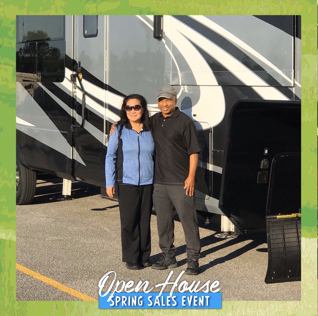 GARV_SuperStore's tweet photo. Congratulations to the Thompson family on their purchase of a new Fifth Wheel.  Join the fun during our RV Open House through Sunday March 8th.

#OpenHouse #DixieLife #RVLife
#RVliving #fifthwheel https://t.co/QM30SwSFYY