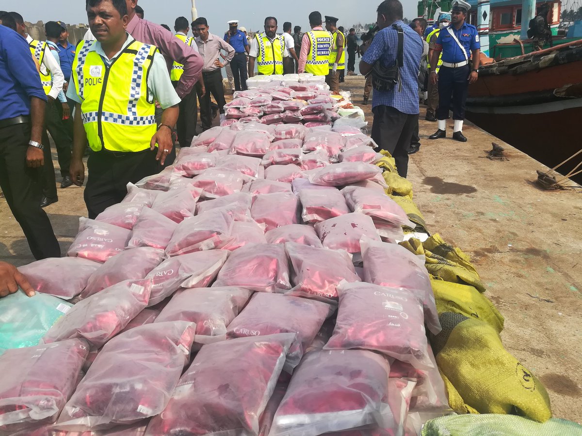 AsiriFernandoLK's tweet photo. 400kg of #heroin 100kg of #ICE intercepted 600 Nm off #SriLanka on two #flagless vessels by the @srilanka_navy &amp; @SriLankaPolice2 after a month long Op at sea. 
20 suspects in custody including #Iranians #Pakistanis and #lka 
#IOR #narcotrafficking #maritimelawenforcement https://t.co/t6XEoK014L