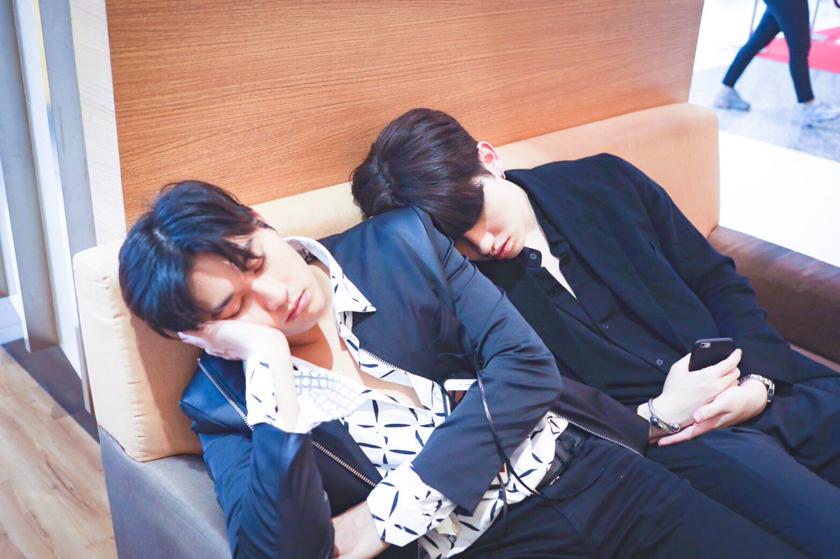 chiddyboyy's tweet photo. พักผ่อนกันเยอะๆนะครับทุกคน😂😴✨ @thedaniel_x https://t.co/TjTJ6M9Aa6