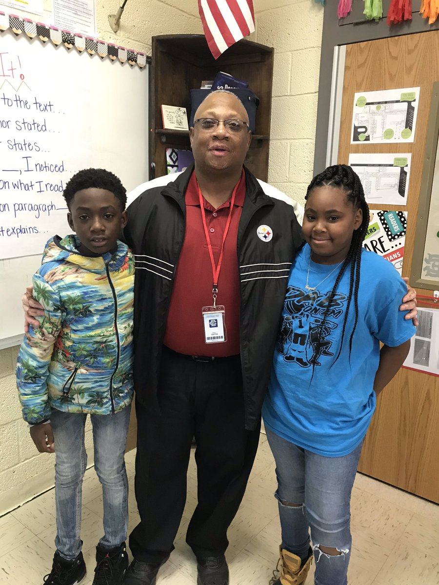 mrsdeaneWGE's tweet photo. Real Men Read! We enjoyed the books that our guests shared with us yesterday.  We are thankful for our dads and granddads! ❤️ 📚 #realmenread #readersareleaders #weleadwge https://t.co/PFRDf8yLhW
