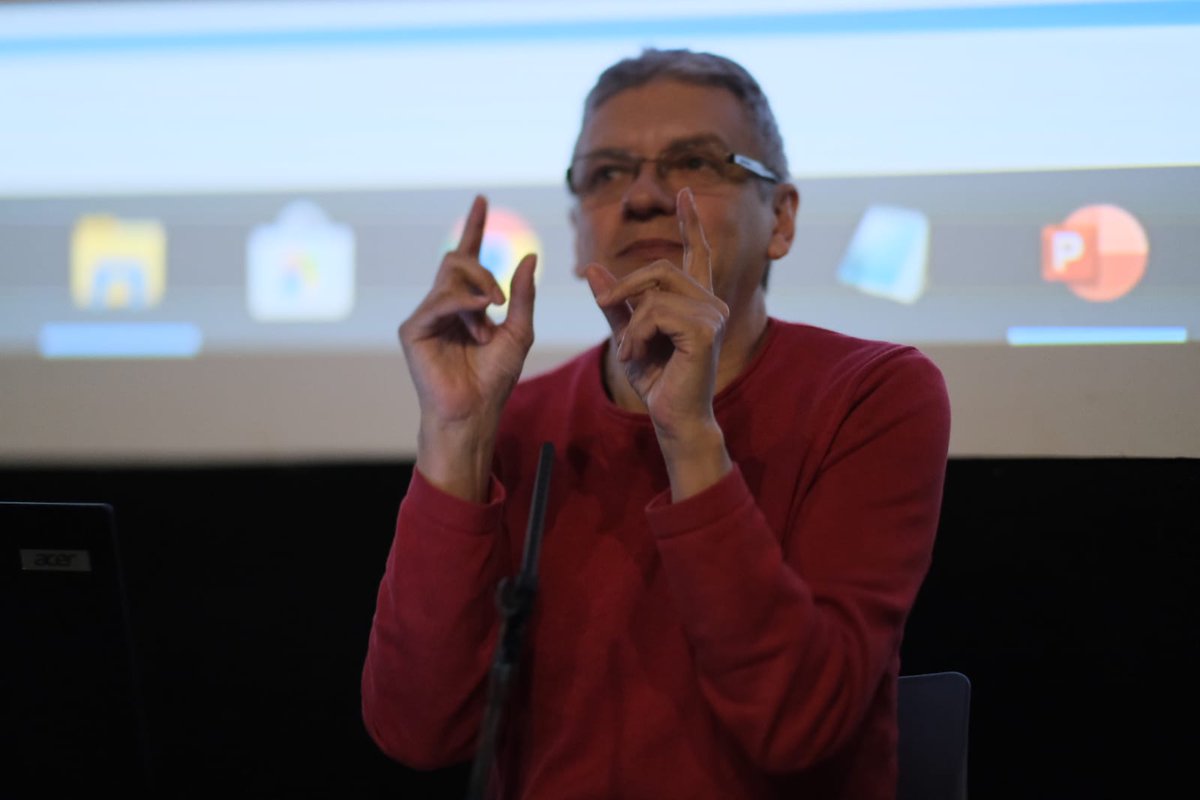 festivalibaff's tweet photo. Continuamos con el Seminario de Crítica de Cine del #IBAFFXI impartido por @CaimanCDC. Hoy, con la master class de Roberto Cueto. Un lujo como siempre. #criticadecine #murciadecine #murciasemueve #educarconcine https://t.co/7rdheSi68e