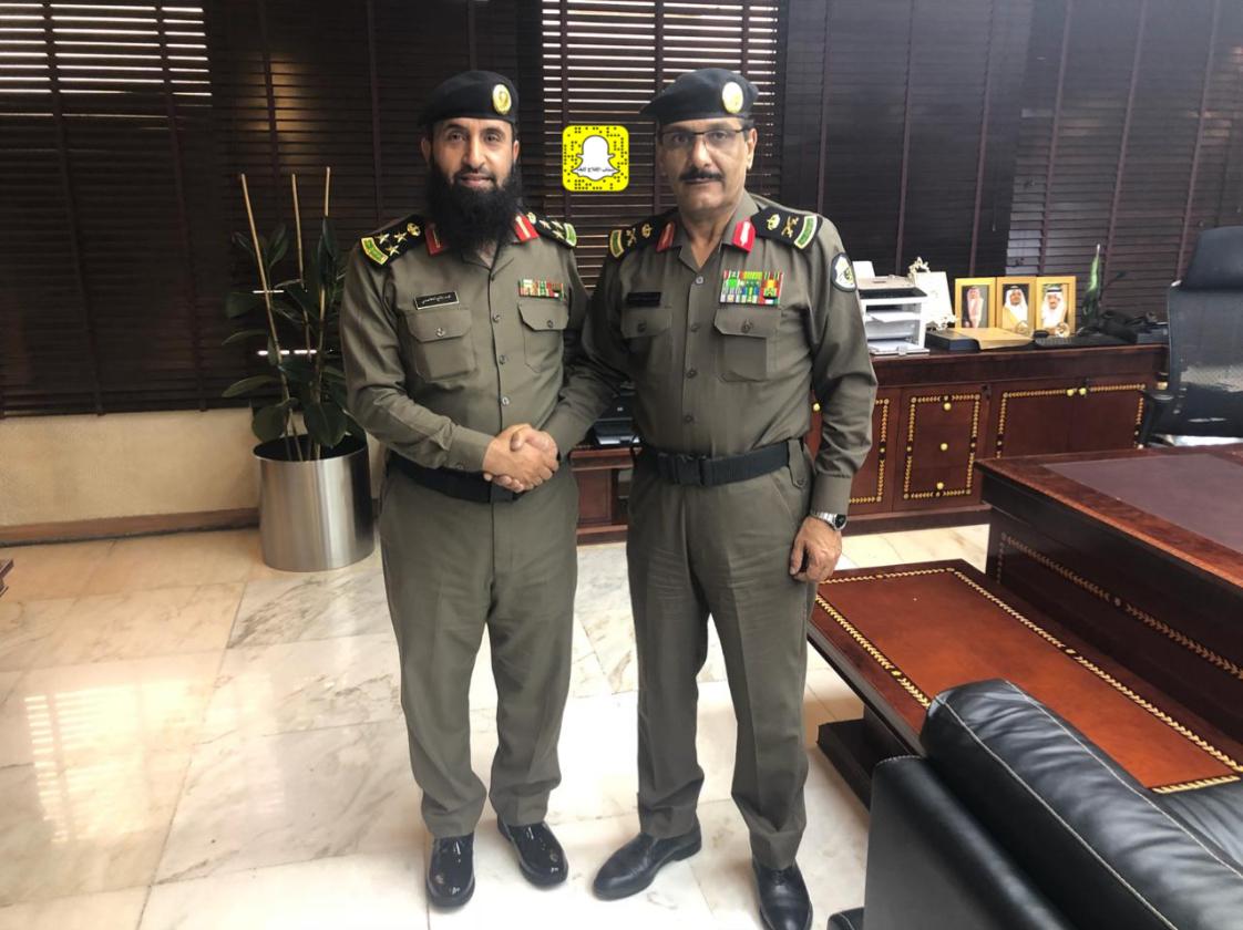 felaj2015's tweet photo. مدير شرطة منطقة الرياض يقلد العاصمي رتبته الجديدة
https://t.co/V0u0fiuEFu

#الأفلاج 
#الافلاج 
#الرياض https://t.co/RQwbtNo7jB