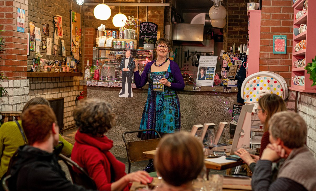 LindaGreenisms's tweet photo. Had a wonderful book launch @humblestofp in Hebden Bridge last night. Thanks to Kate @bookcasehebden for selling the books, Katie at Humblest of Pleasures for the amazing brownies, all those who came and my special guest Alan Titchmarsh! (cardboard cut-out variety!)@QuercusBooks https://t.co/o9GMt6FMPc