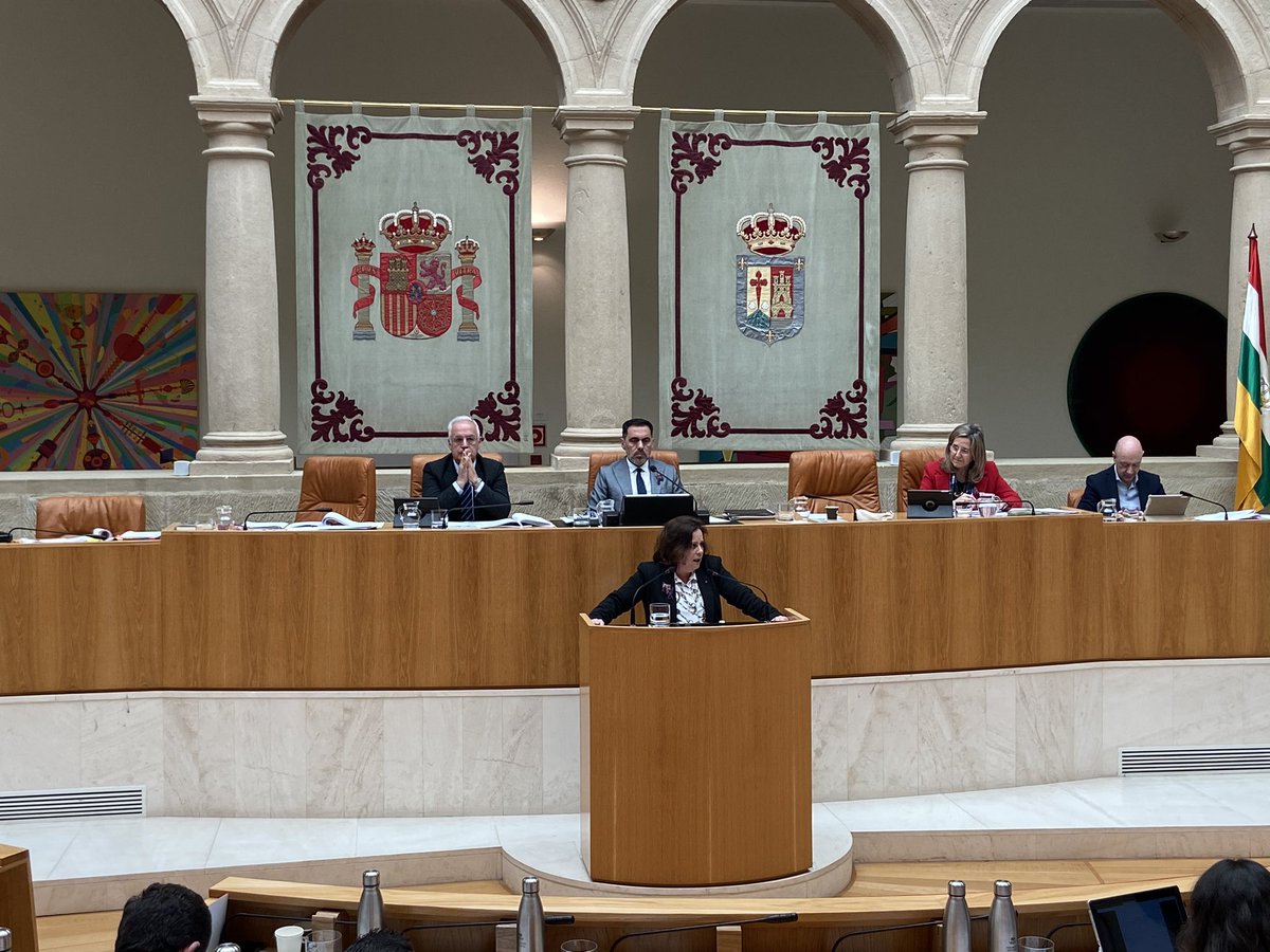 iurioja's tweet photo. Se aprueba nuestra proposición para que el gobierno presente un proyecto de ley para la integración de la Fundación Hospital de Calahorra en el Servicio Riojano de Salud. https://t.co/kiTd7kCz0w