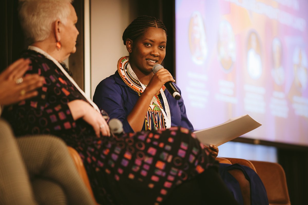 WomenDev's tweet image. Women: wherever you are, in whatever space, always remember to lift other women!

Use your network, your knowledge. Take time to mentor the younger generations. We need to prepare them to enjoy the work that we’re doing. Always try to lead another woman. -@NiceLengete #WomeninDev