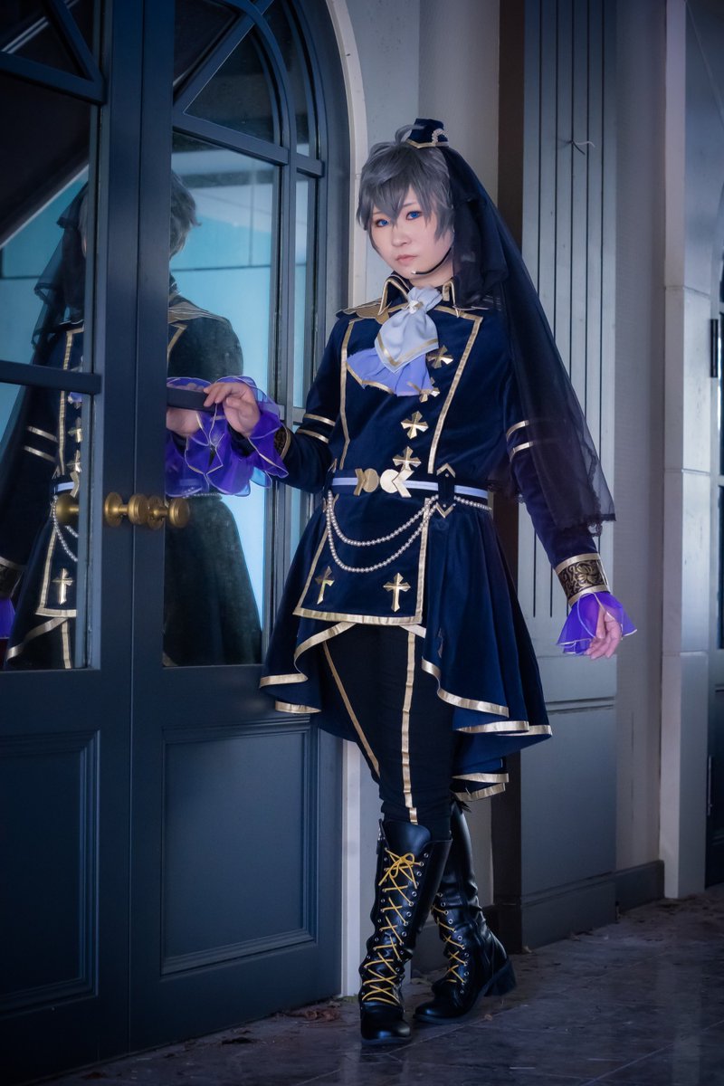 藤 緒 On Twitter コス あんスタ 瀬名泉 逆さ三日月の死神 最近衣装作ってないな と思ったので自作の衣装の写真を ドレープに命かけた お写真たーさん ふじおフォト