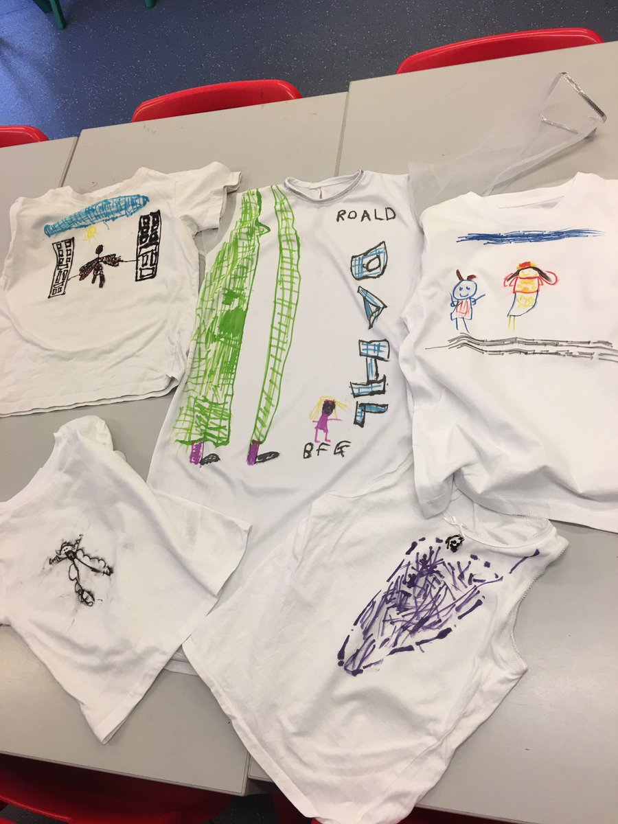 Year 1 enjoyed designing their World Book Day T-shirt’s.