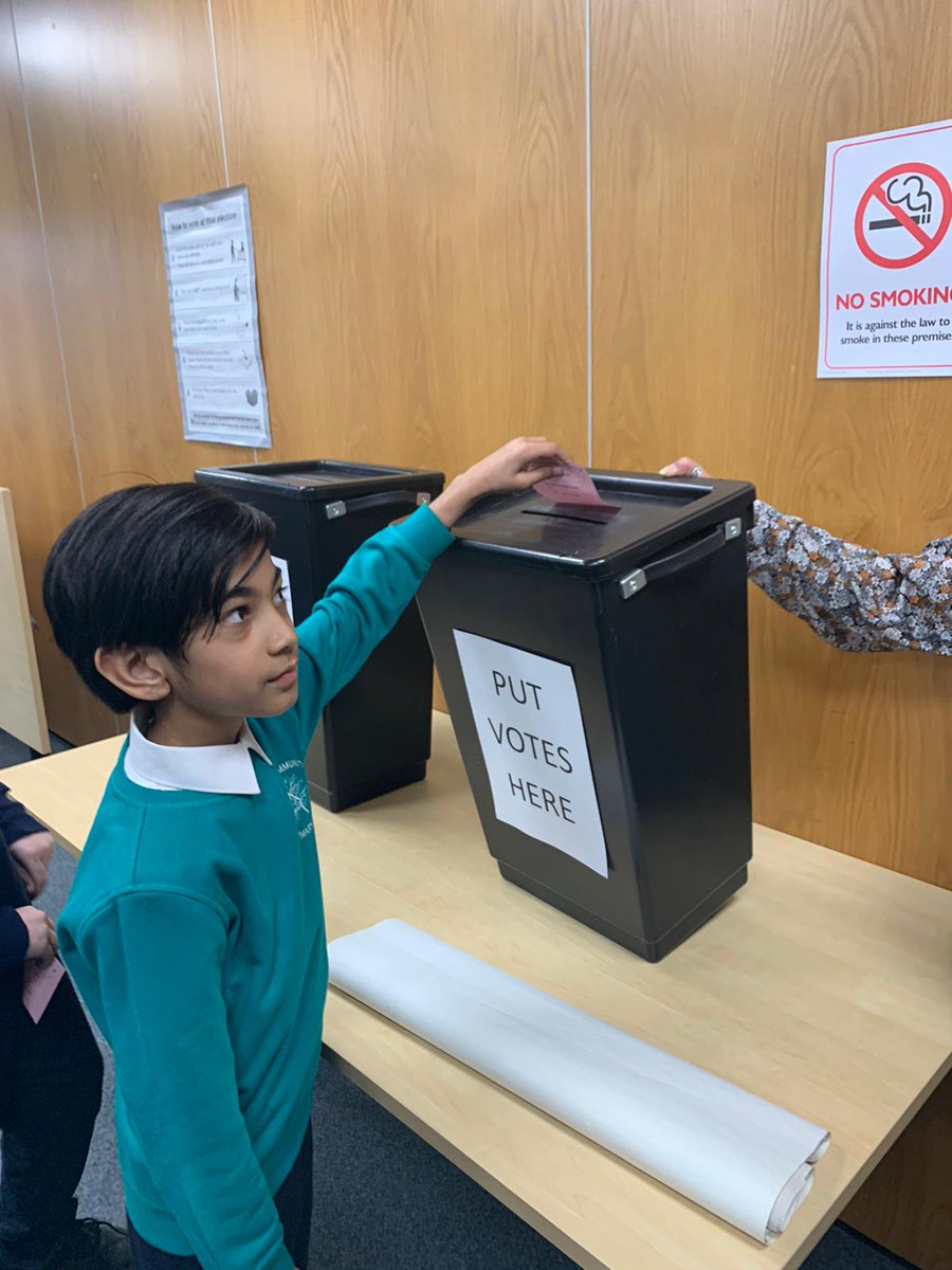 headparkside's tweet photo. The Year 6βs are taking part in their own mock election. Lina and Reece are both standing for the Greens. #WillTheyWin? https://t.co/d1kTA7ZC1r