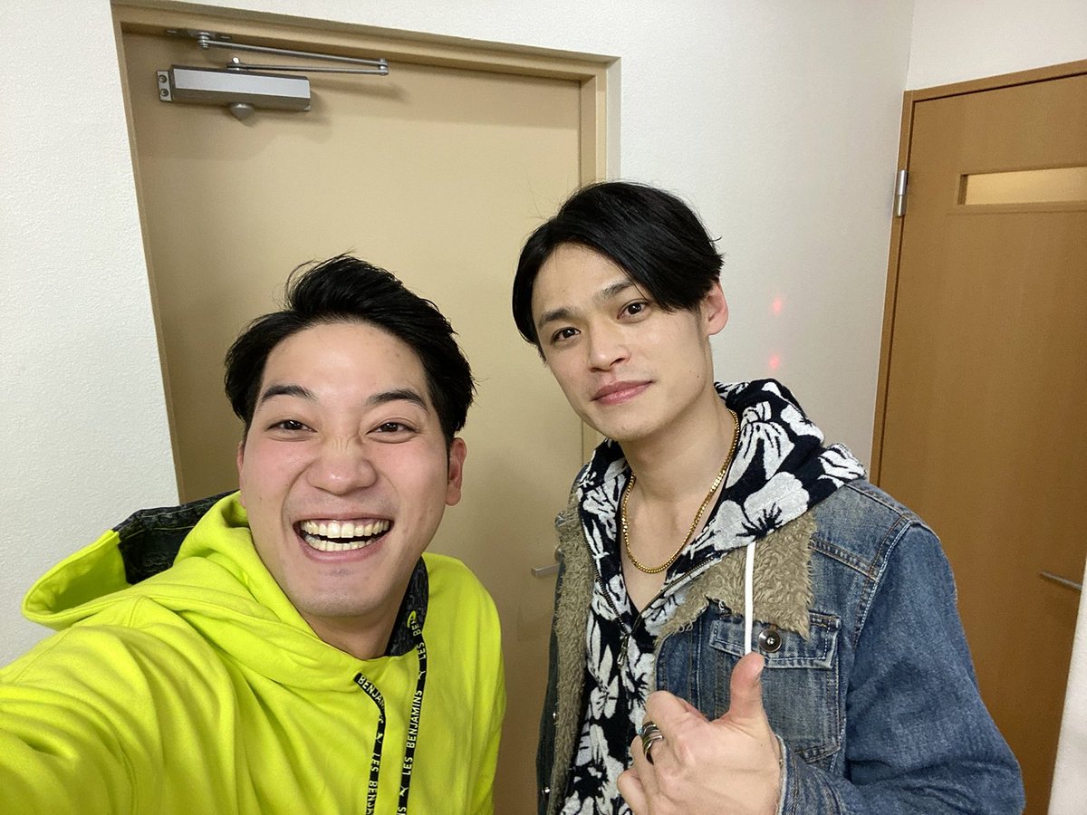 河野 良祐 Ryosuke Kono 本日放送 日テレ The突破ファイル 主犯客引き役を演じさせて頂きました 同じく客引き役 ブラゴーリ 塚田さんと 突破交番 客引き 再現vtr 白いパーカーきゅん