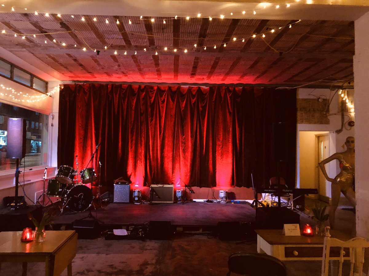 Come and spend the weekend with us! Tomorrow night is our #openmic; open to all and #freeentry.
Saturday is our #InternationalWomensDay event with two powerful female artists <a href="/VashtiMusic/">Vashti</a> &amp; <a href="/Rebecca_rie/">Rebecca Riedtmann</a> 🎶 . Also free entry. Doors at 6:30pm. See you there ♥️