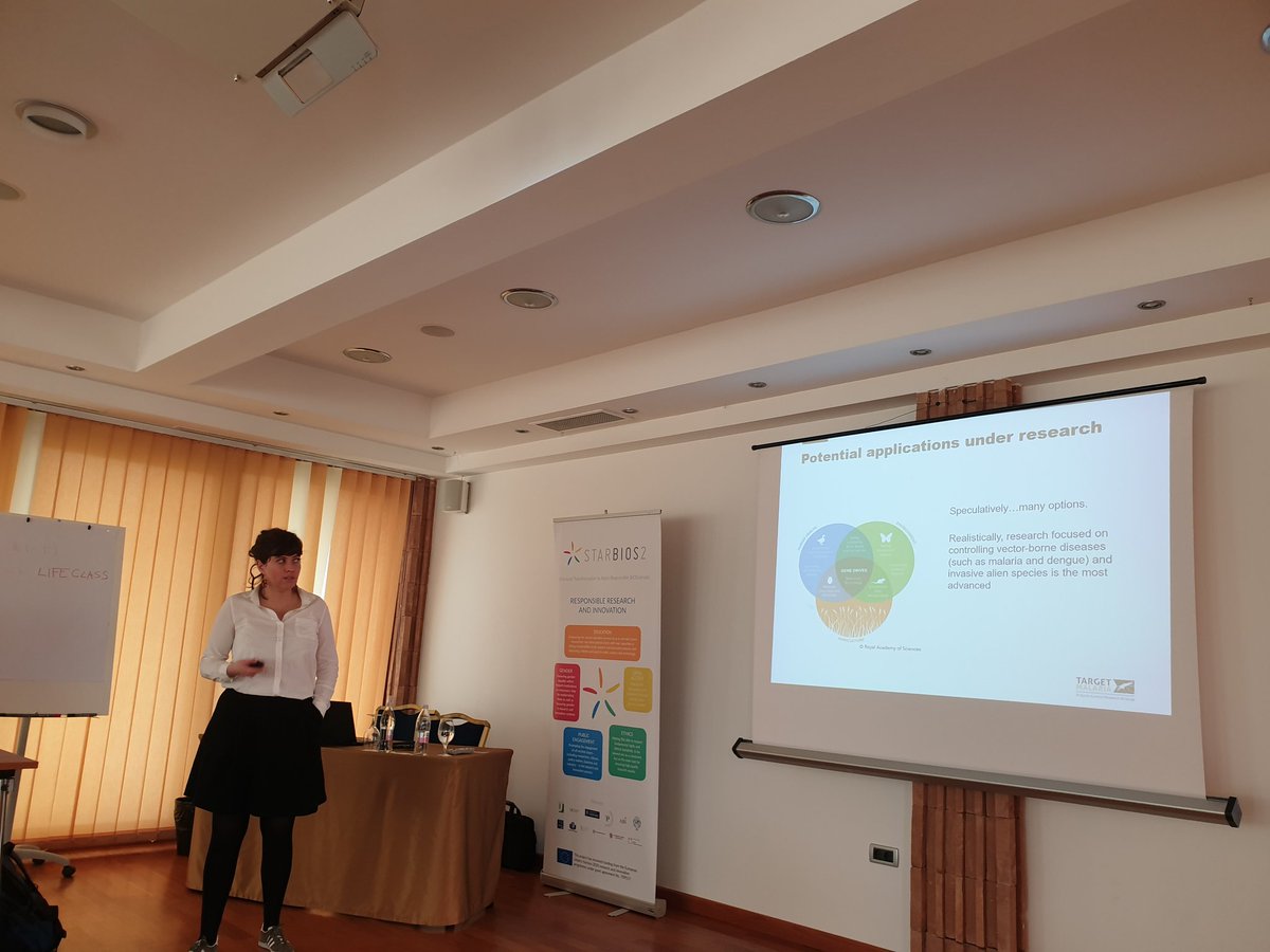 During morning session we had two fantastic talks about #ancient #DNA by <a href="/love_dalen/">Love Dalén</a> and gene drive mosquitoes by @thedelpho 🧬🦏🧬🦟 Many thanks to <a href="/BuzanElena/">elenabuzan</a> for great organization! <a href="/STARBIOS2/">STARBIOS2</a>