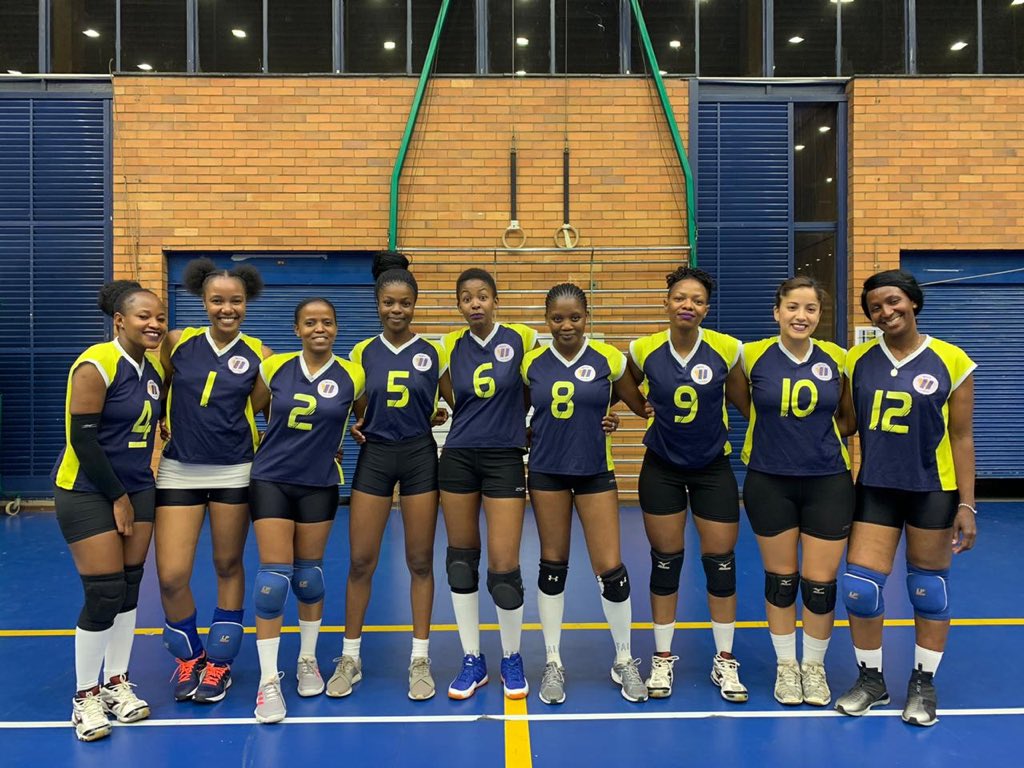 Wits_Volleyball's tweet photo. All three teams have now played their first games in the first round of the JVU 2020 League and it’s been a win after win... 💃🔥❤️🏐
Results: 
Wits Titans (Women)  3 - 0 Starlings VC
Wits Jaguars (Men) 3 - 2 Starlings VC
Wits Jaguars (Women) 3 - 0 Quantum VC 
#witsvolleyball https://t.co/WH8eGjxcZR