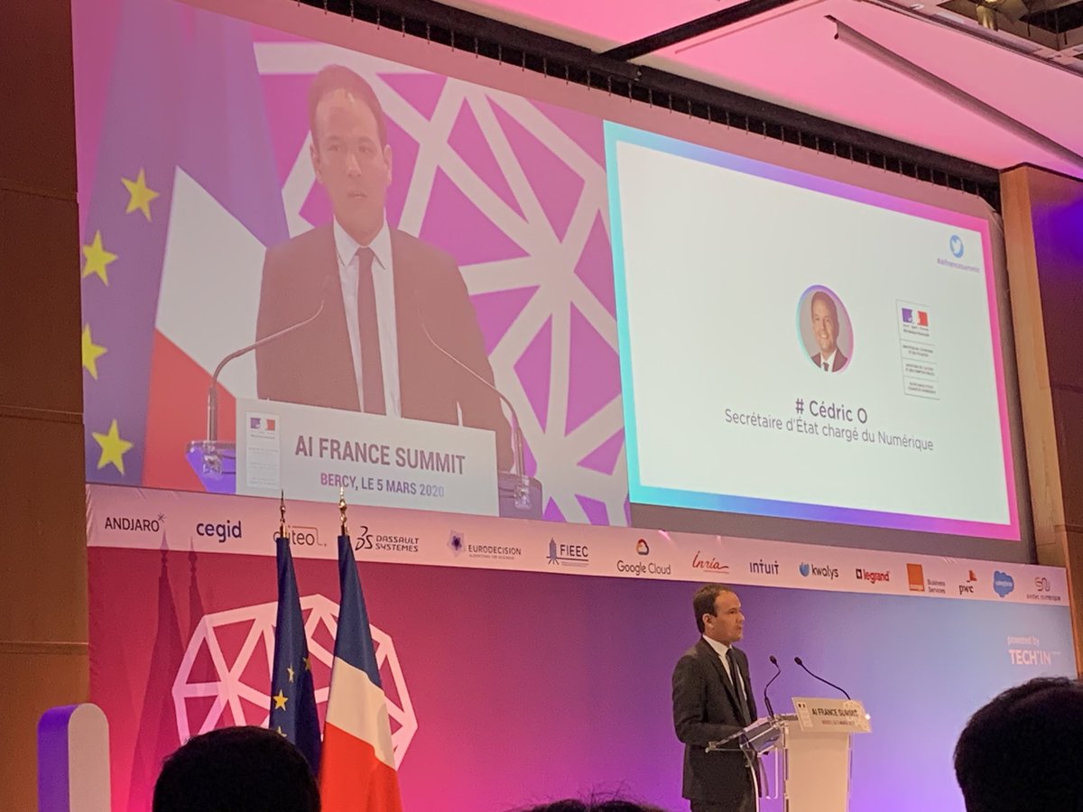 _JulienMercier's tweet photo. #AISummit20 #CedricO : nous devons prendre en compte les aspects sociologiques, éthiques, un cadre juridique, pour développer l’#IA https://t.co/NEc03CiCsM