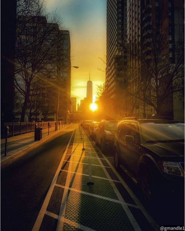epasid_jc's tweet photo. Rise & Shineโ๏ธ|๐ธ: @gmandle1
.
.
.
#exchangeplacealliance #exchangeplace #sunrise #nyc #manhattan #wtc #onewtc #nynj #jcmakeityours #jerseycity #hudsoncounty #northjersey #riseandshine #jcwaterfront #newjersey #visitjc #visitnj #explore #explorejc #explorenj #jc #jcnj #views https://t.co/wxhUzcUALa