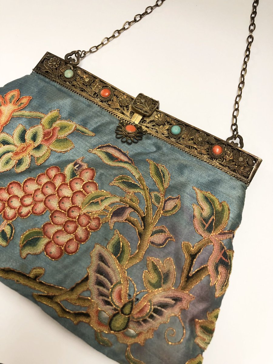 LisaMarieFranks's tweet photo. ๐ฆ Some Of Todayโs Fresh Treasure Added @ Melksham Arcade This Morning! ๐ฆ
#books #jewellery #deco #coral #carnelian #insects #wwi #trenchmap #butterflies #badger #taxidermy #chinese https://t.co/DkTvS2eWFA