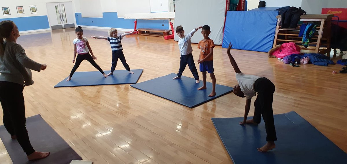 StMarys_SW8's tweet photo. After just one week we are already making progress in our relaxation movements before school begins. #relaxation #prepareforlearning https://t.co/JDsnJpayjy