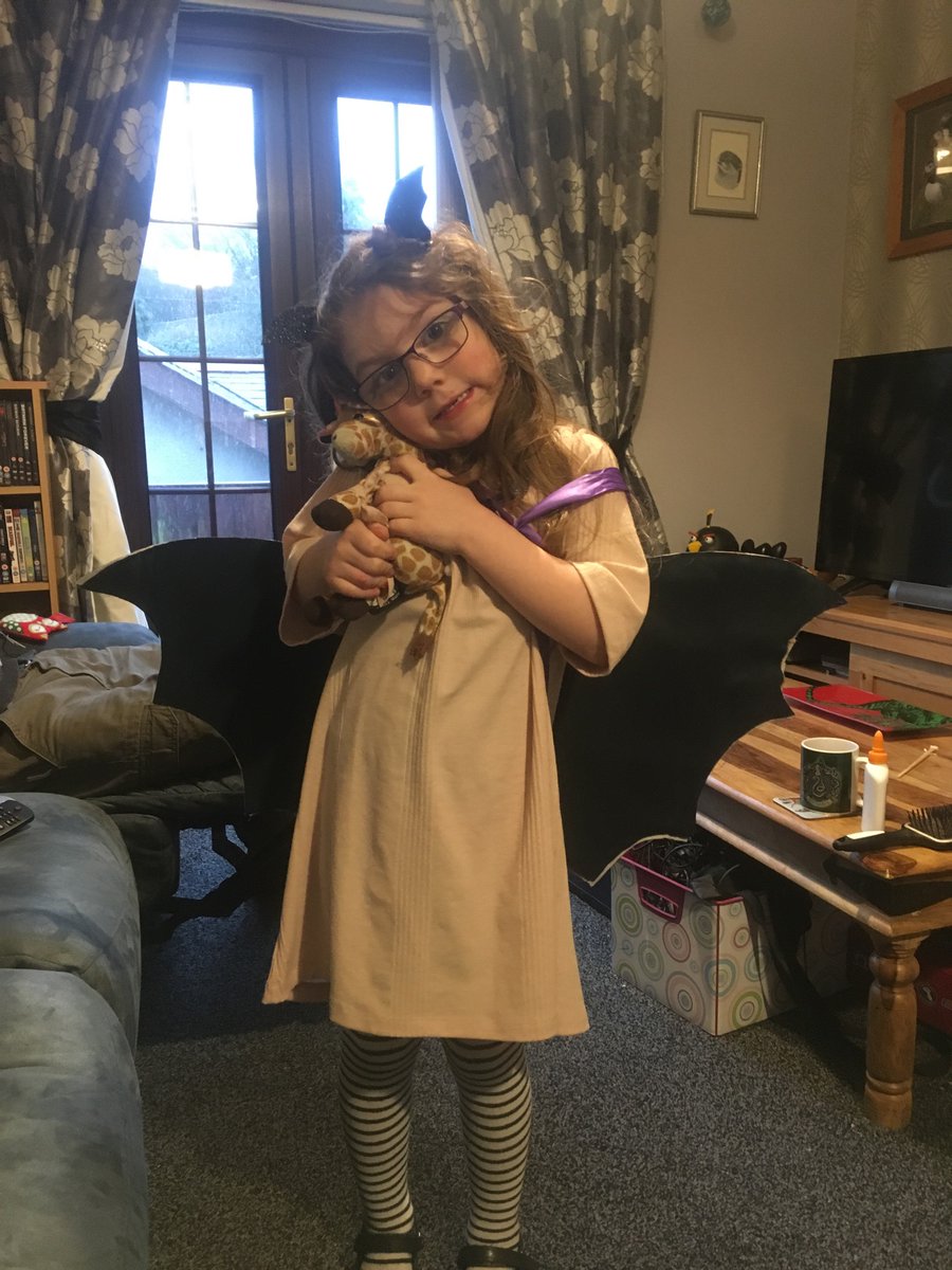 CbgMendip's tweet photo. My daughter loves #worldbookday as she already LOVES books. Here is her offering today: Isadora Moon. What do you think @H_Muncaster ? She is one of your biggest fans! She even has her giraffe dressed up as Pink Rabbit! https://t.co/2qAQe4bHEH