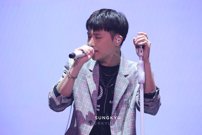 custom_mic's tweet photo. 48.인피니트 성규 https://t.co/xhvzxvD1oZ
