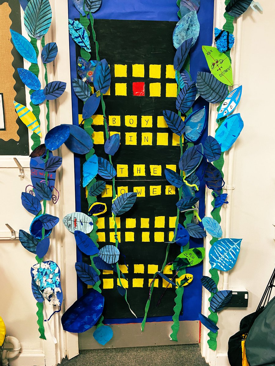 pinemartenclass's tweet photo. Our World Book Day door creation - let’s hope we win best door in the school! We loved reading this book last term 📚🧱 @MonktonParkSch @bookhorse https://t.co/RcUHnd0I3J