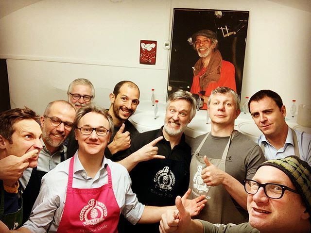 BrewUnique's tweet photo. 🍻 Tuesday evening 03/03 🍻
#brewerslife #homebrew #brewyourown #brewing #brewingbeer  #brassage #brassam #beerporn #brewporn #craftbeer #beergeek #beerlover #hoppyhour #beeroclock #beerlessons #biere #biereartisanale #instabeer #sentier https://t.co/uBue3f2P8h https://t.co/sss0f4qSu4