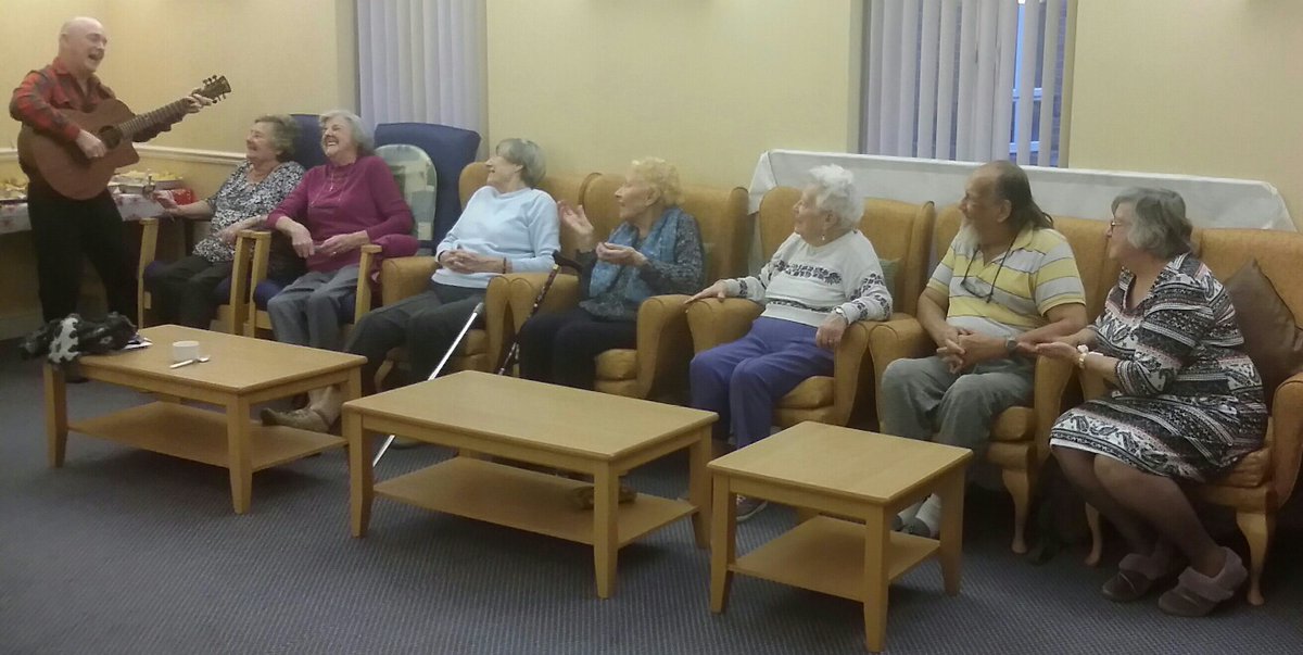 AgeofCreativity's tweet photo. #MusiconPresciription BLOG Chris Beck  has been performing in care homes for 12 years believes music &amp; song are a powerful  tonic that can ease the feeling of isolation, initiate interaction, create fun &amp; laughter &amp; improve health and well-being. @MOPBeck 
https://t.co/0aR8YA4H1G https://t.co/OtbZcCiczH
