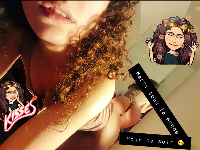 Merci pour hier soir 😘 je vous kiff ❤ https://t.co/aqLKFxbwms<a href="/tag/stripchat"class="tags"><span>#stripchat</span></a><a href="/tag/stripchatlive"class="tags"><span>#stripchatlive</span></a>